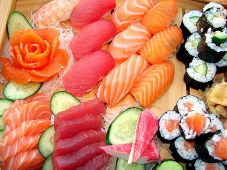 Суши - восхитительное блюдо, очень полезное и вкусное